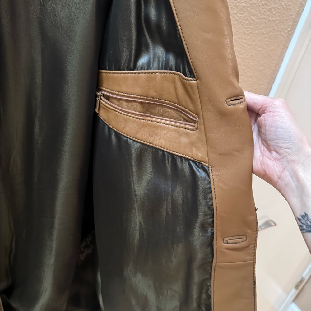 Men's Tan Leather Jacket - Picture 3 of 6